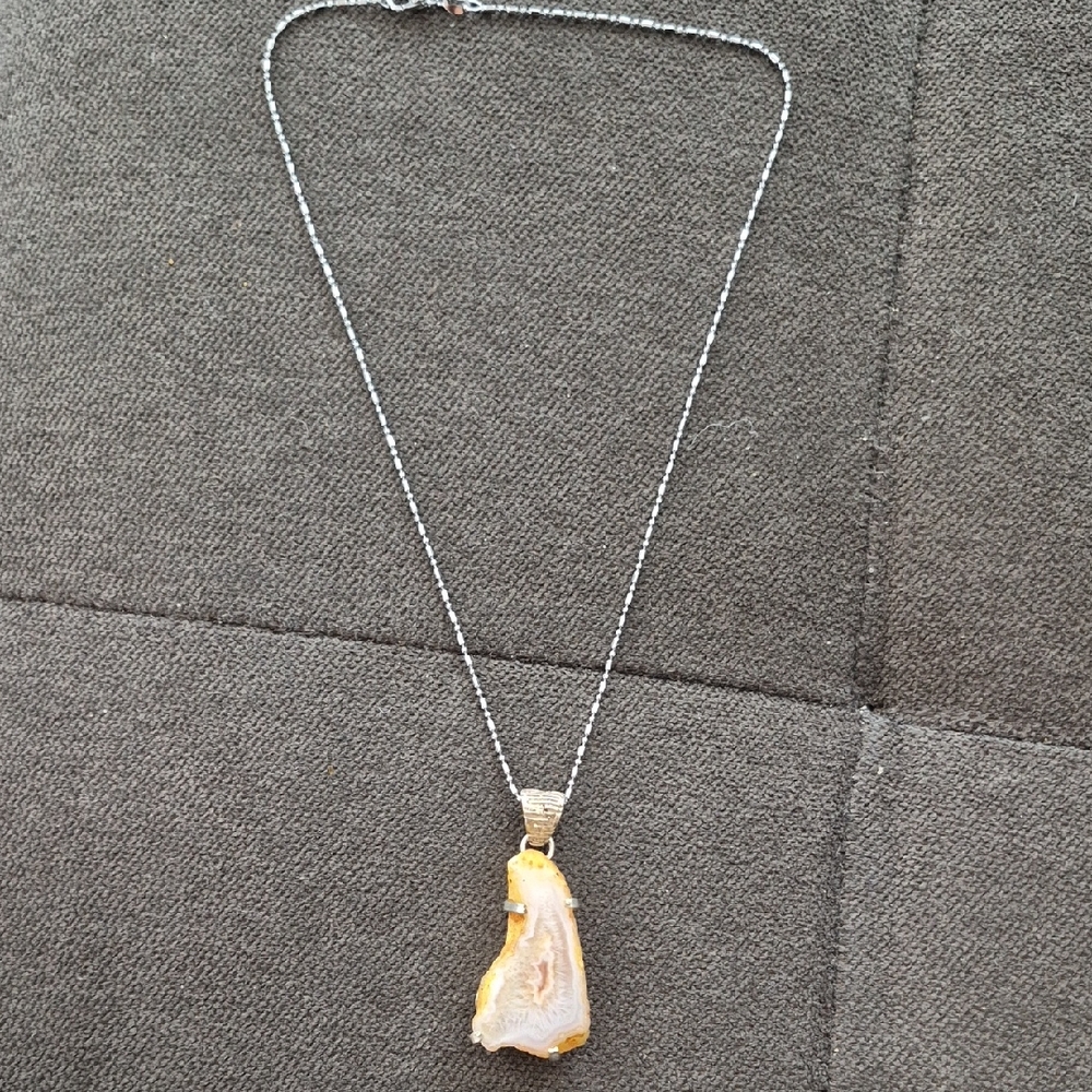 Boho Style Geode Slice Necklace. 16in Chain.